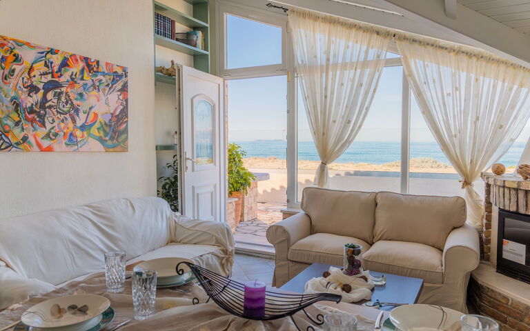 Beach Villa Athanasia: Soggiorno