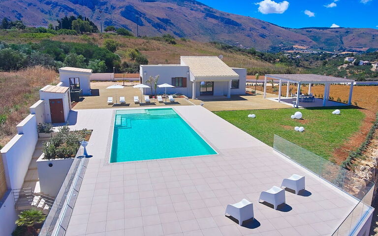 Villa Etesiae: Piscina