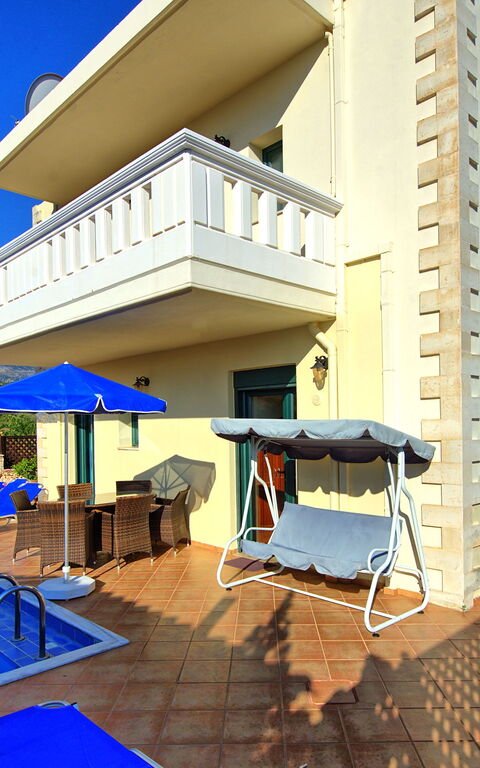 Villa Koules: all'aperto, Piscina