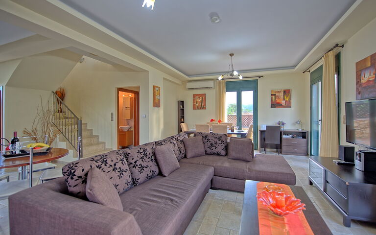Villa Koules: Soggiorno