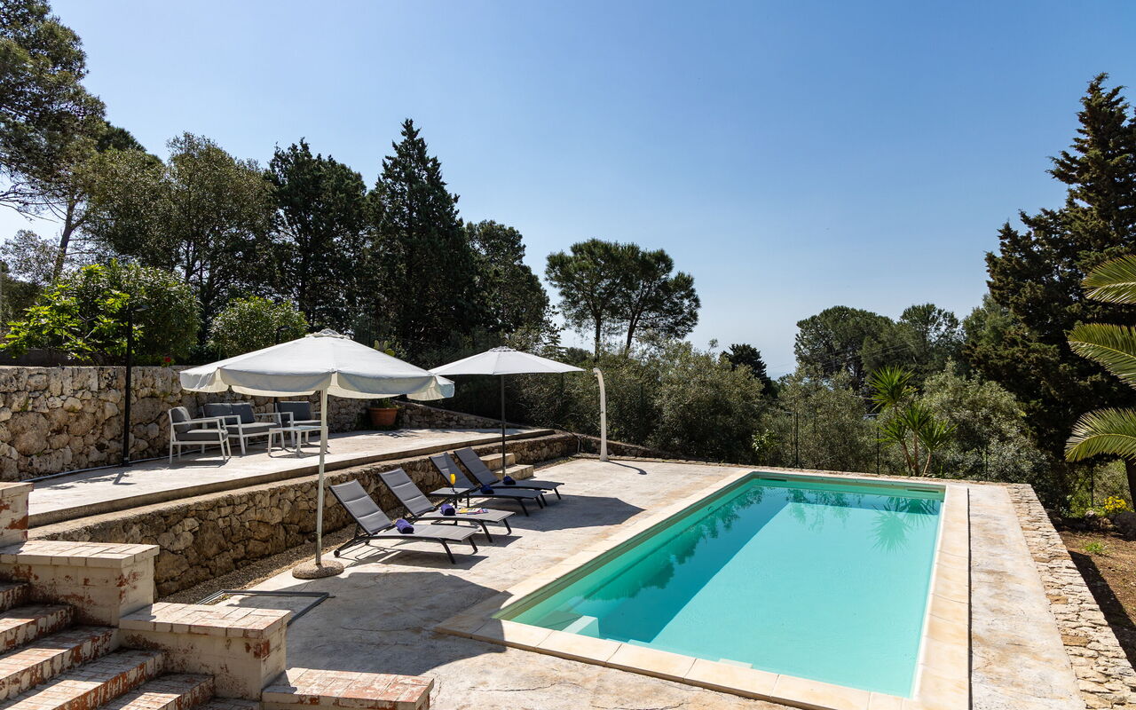 Nerodavola: all'aperto, Esterni, Piscina