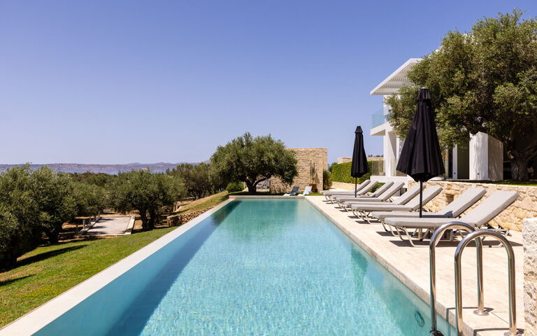 Villa Bluewhite: all'aperto, Giardino, Piscina, Vista Panoramica