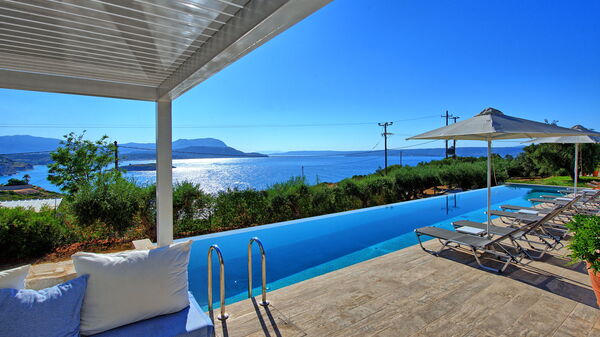 Villa Bluewhite: all'aperto, Piscina, Vista Panoramica