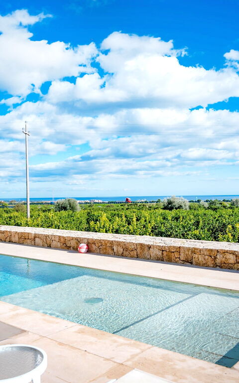Tenuta Olearum: Piscina, Vista Panoramica