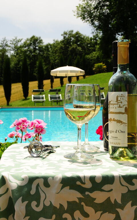 Casale Chieteno: Giardino, Piscina