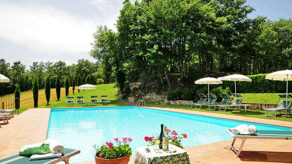 Casale Chieteno: all'aperto, Estate, Piscina