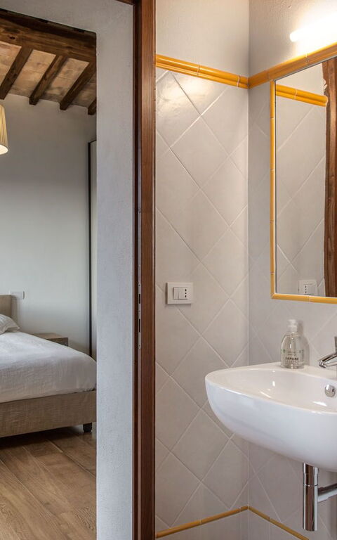 Villa Chiugi: Bagno, Camera da letto
