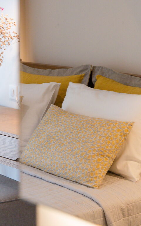 Villa Yaisemi: Bagno, Camera da letto