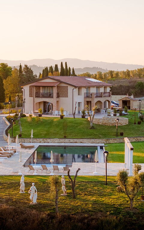 Villa Campana: all'aperto, Esterni, Giardino, Piscina, Vista Panoramica