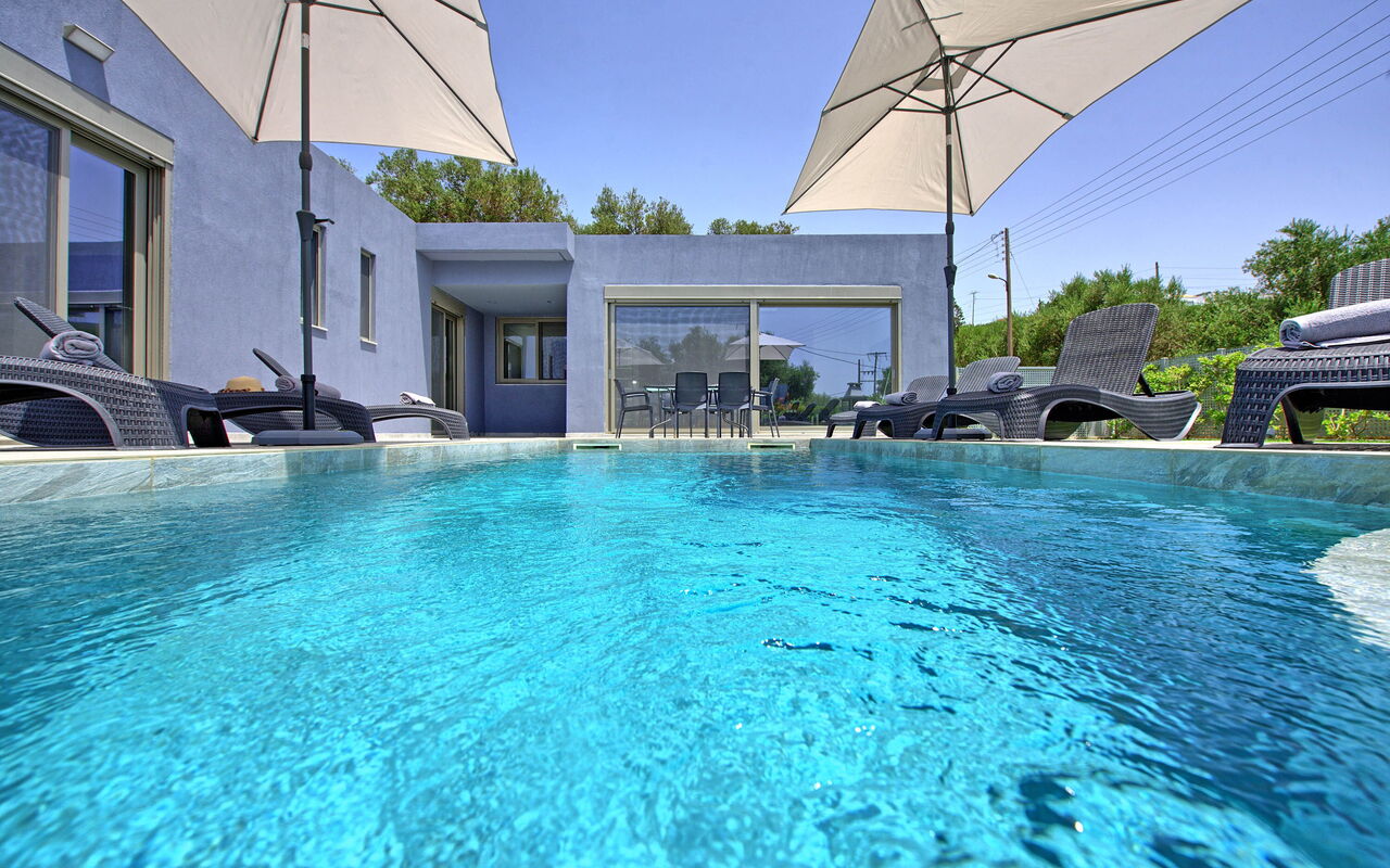Villa Ampela: all'aperto, Estate, Piscina