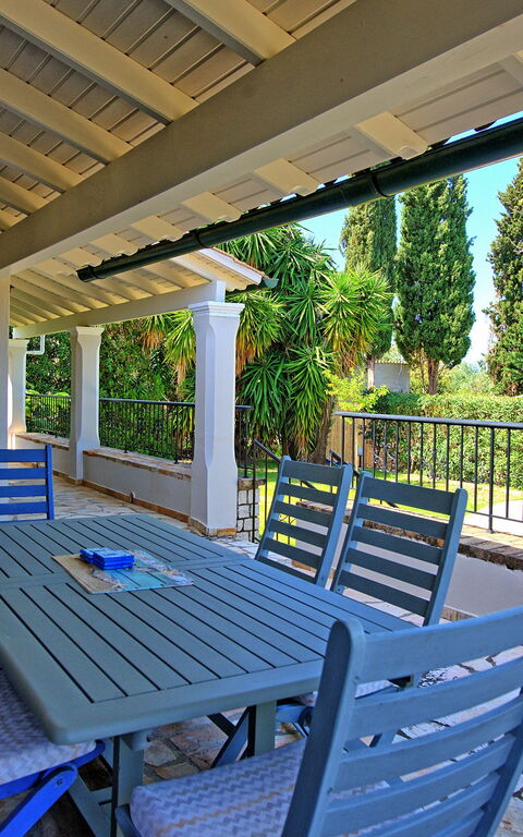 Votana House: all'aperto