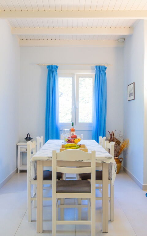 Votana House: Cucina, Sala da pranzo