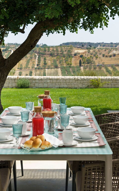 Villa Colleverde: all'aperto