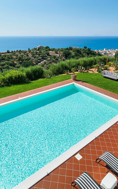 Villa Estella: Piscina