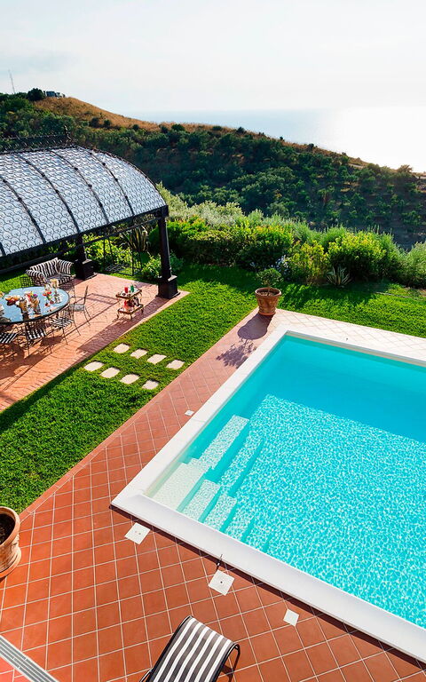 Villa Estella: Piscina