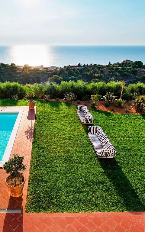 Villa Estella: Giardino, Piscina