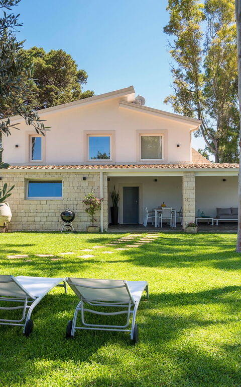 Marinella Punta Milocca: all'aperto, Giardino