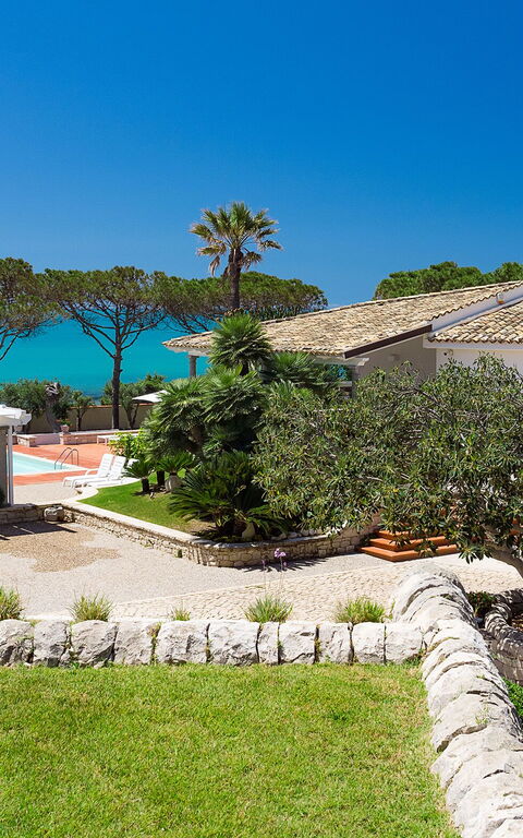 Villa Maya: Giardino