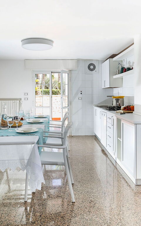 Villa Maya: Cucina, Sala da pranzo