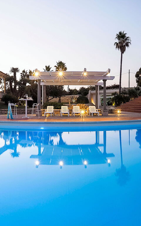 Villa Maya: all'aperto, Piscina