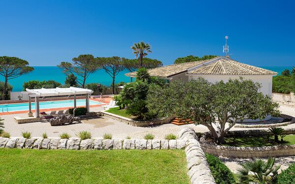 Villa Maya: Giardino