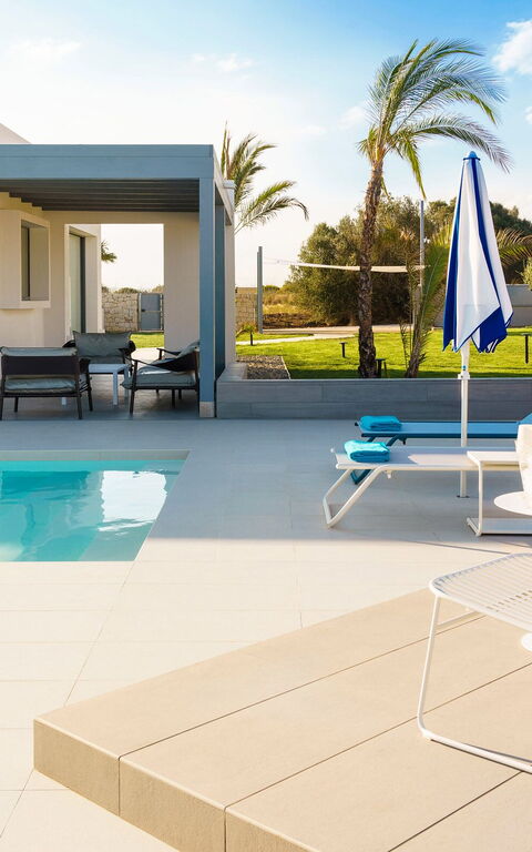 Villa Mia: all'aperto, Esterni