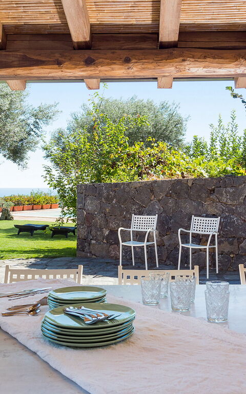 Villa Mila: all'aperto, Balcone / Terrazza / Patio, Esterni