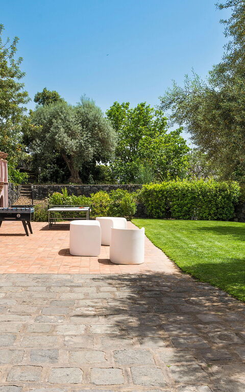 Villa Mila: all'aperto, Balcone / Terrazza / Patio, Esterni, Giardino