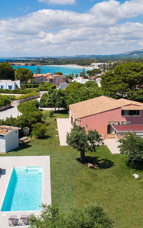 Villa Girasole: Esterni, Giardino