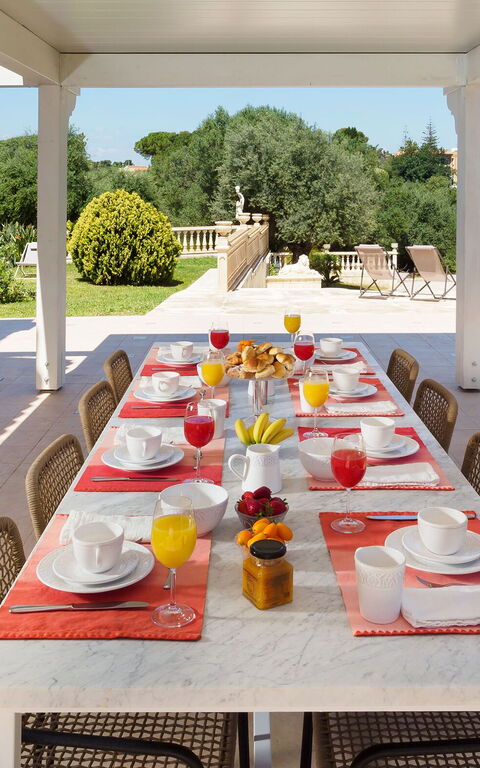 Villa Girasole: all'aperto, Balcone / Terrazza / Patio