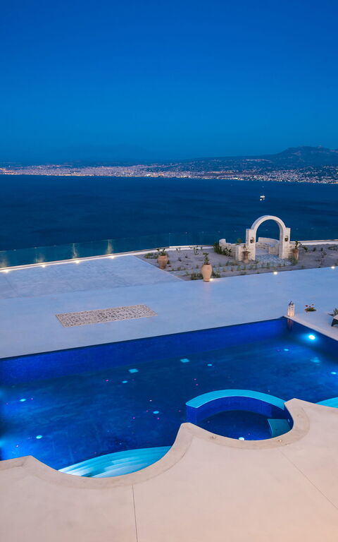 Villa Santor: Piscina, Vista Panoramica