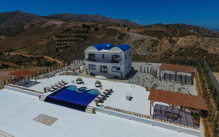 Villa Santor: Balcone / Terrazza / Patio, Esterni, Piscina