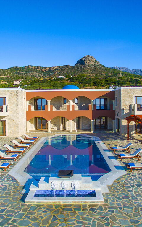 Villa Kalliste: Piscina