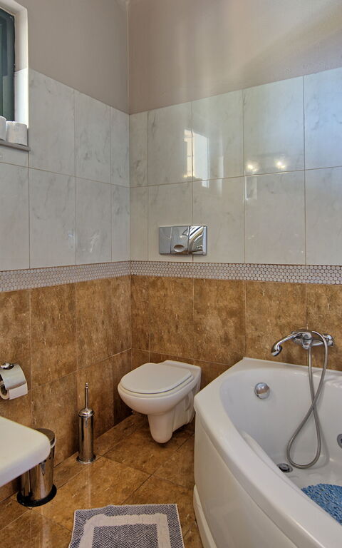Villa Myrtia: Bagno
