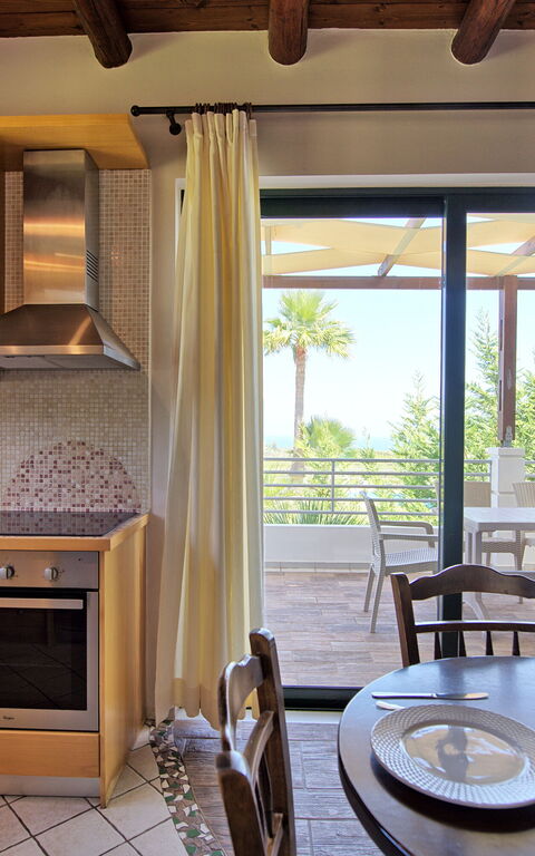 Villa Myrtia: Cucina, Sala da pranzo, Soggiorno