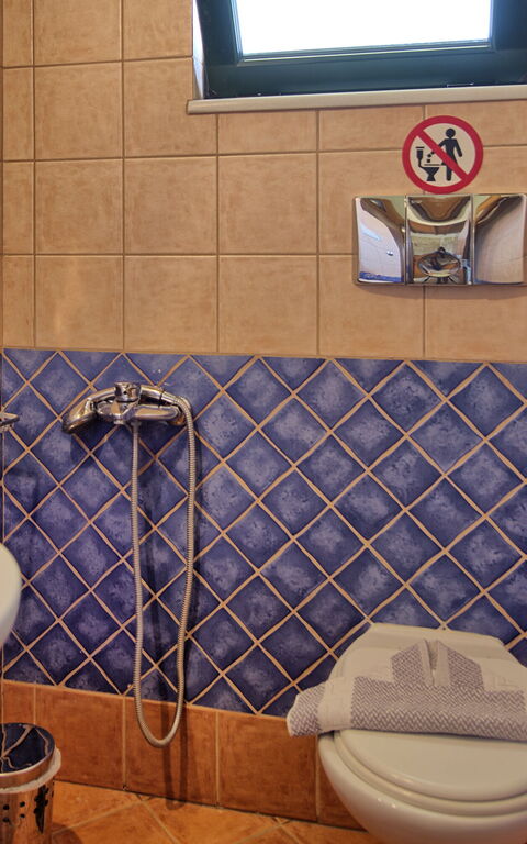 Villa Myrtia: Bagno