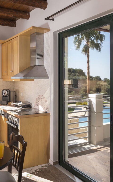 Villa Myrtia: Cucina, Sala da pranzo