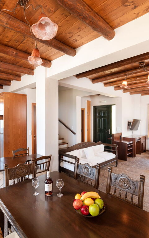 Villa Kissos: Sala da pranzo, Soggiorno