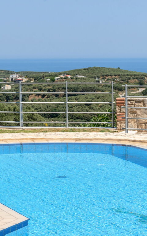 Villa Kissos: Piscina