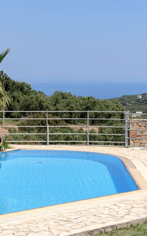 Villa Kissos: Piscina