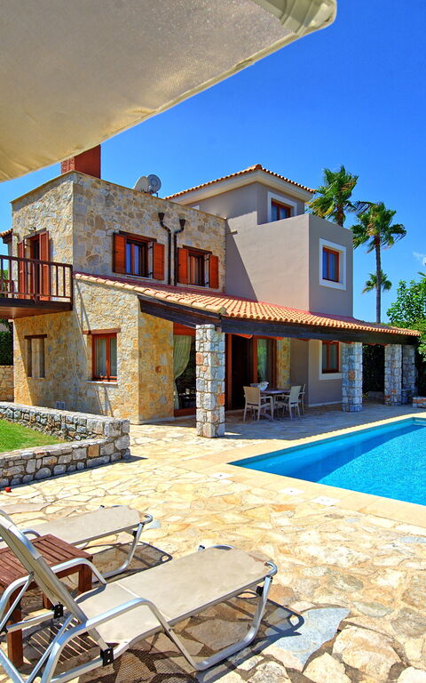 Villa Rodia: all'aperto, Estate, Giardino, Piscina