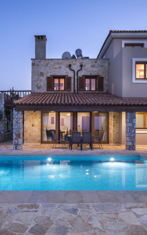 Villa Rodia: Piscina