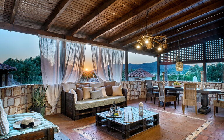 Villa Milon: Balcone / Terrazza / Patio