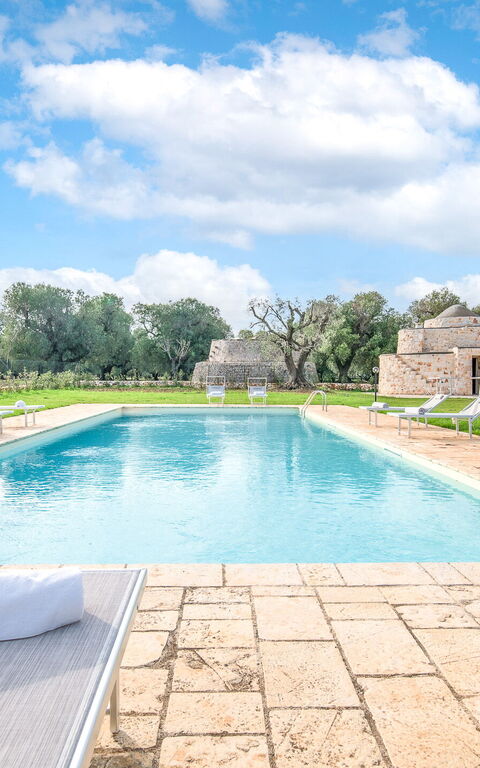 Villa Trullina: Piscina