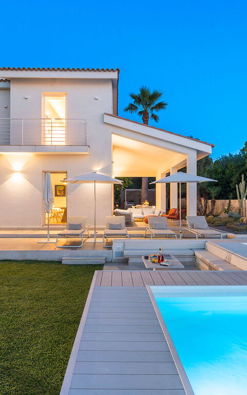 Villa Artemare: all'aperto, Esterni, Giardino, Piscina