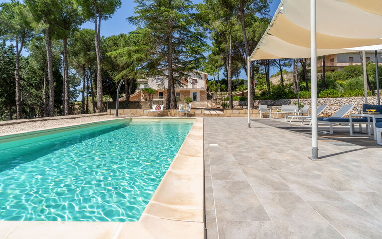 Villa Pica: all'aperto, Esterni, Piscina