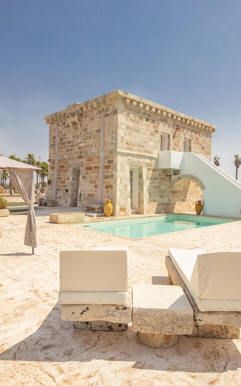 Villa Turris: Balcone / Terrazza / Patio, Piscina