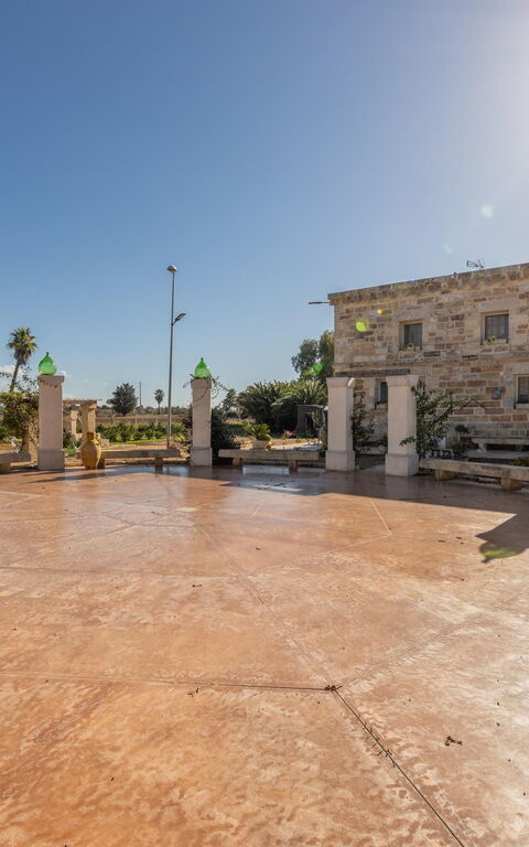 Villa Turris: all'aperto, Esterni