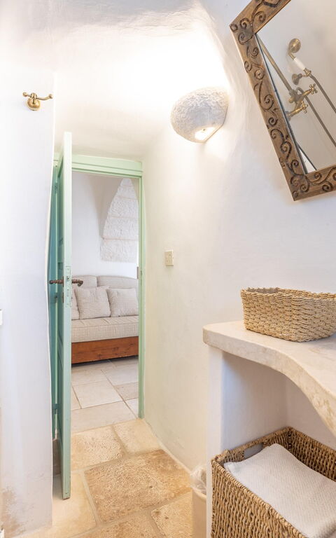 Trullo Patricia Pool: Bagno