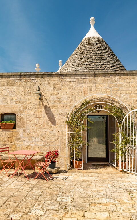 Trullo Patricia Pool: Entrata Principale, Esterni